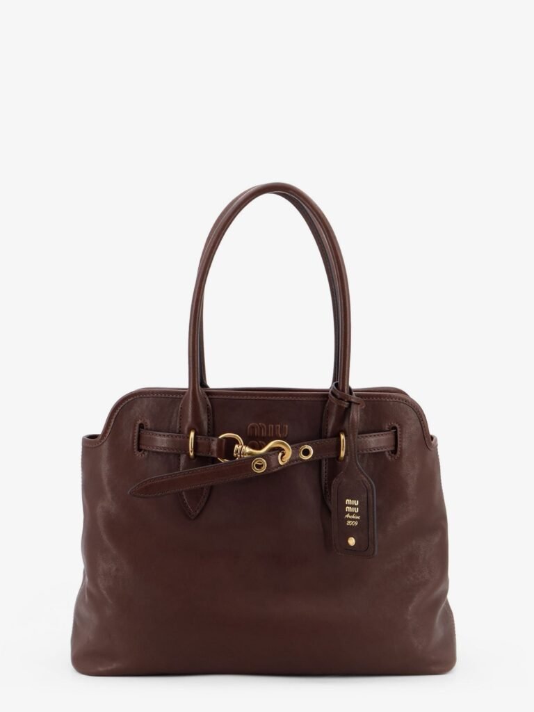 Aventure leather handbag with front lettering logo