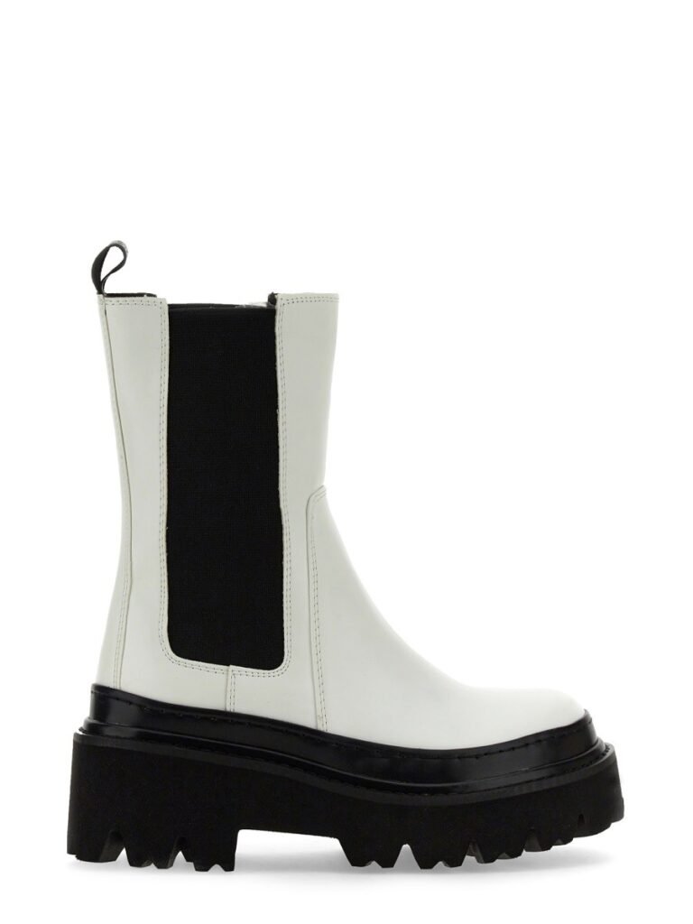 BEATLE BOOT