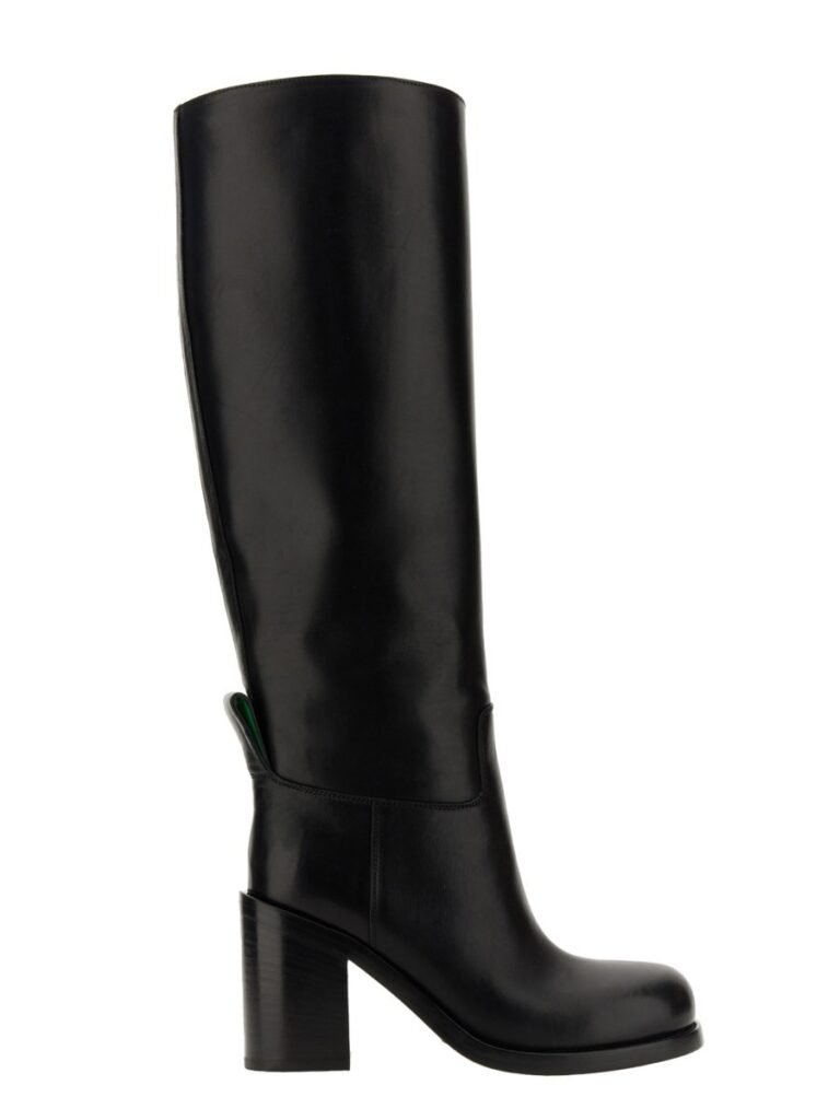 BOOT HORSE