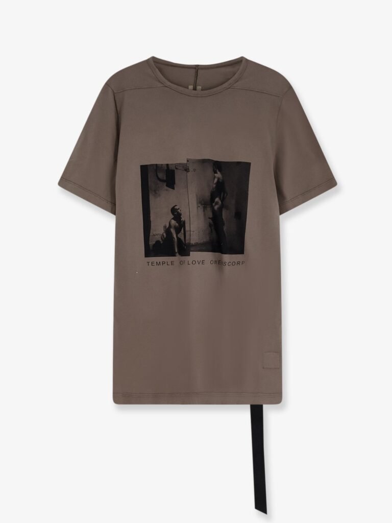 Cotton T-shirt with Level print on the front