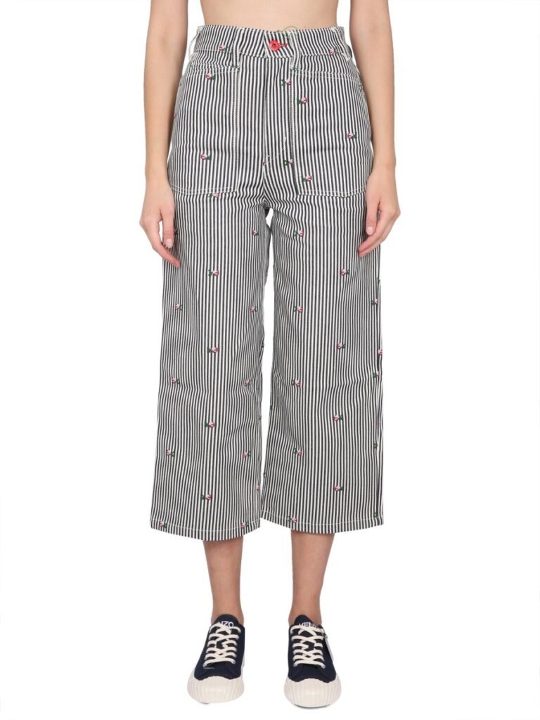 CROPPED FIT JEANS