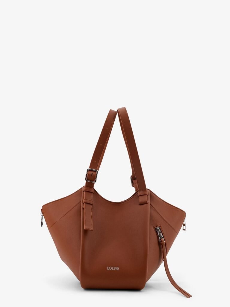 Hammock Flip leather handbag with front lettering logo