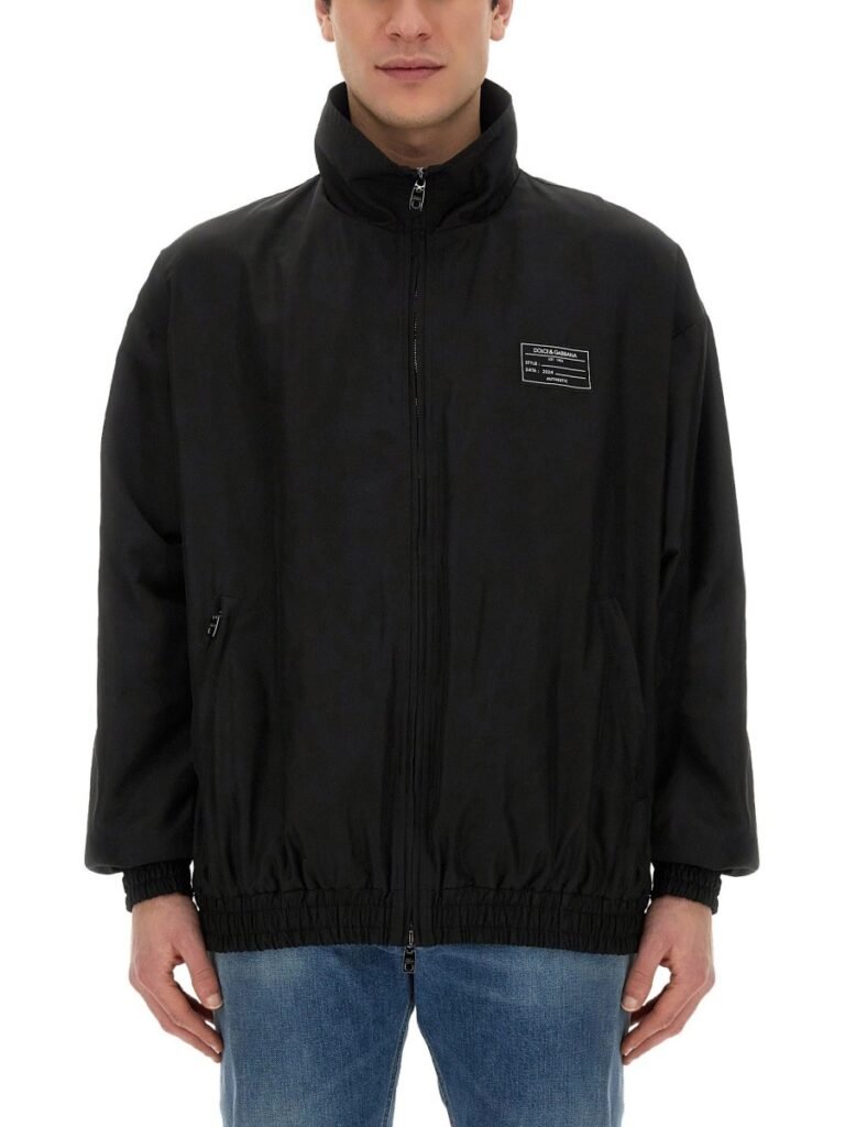 HOODED JACKET
