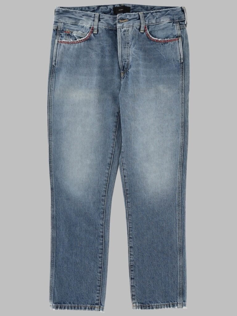 JEANS CON DETTAGLIO RICAMO