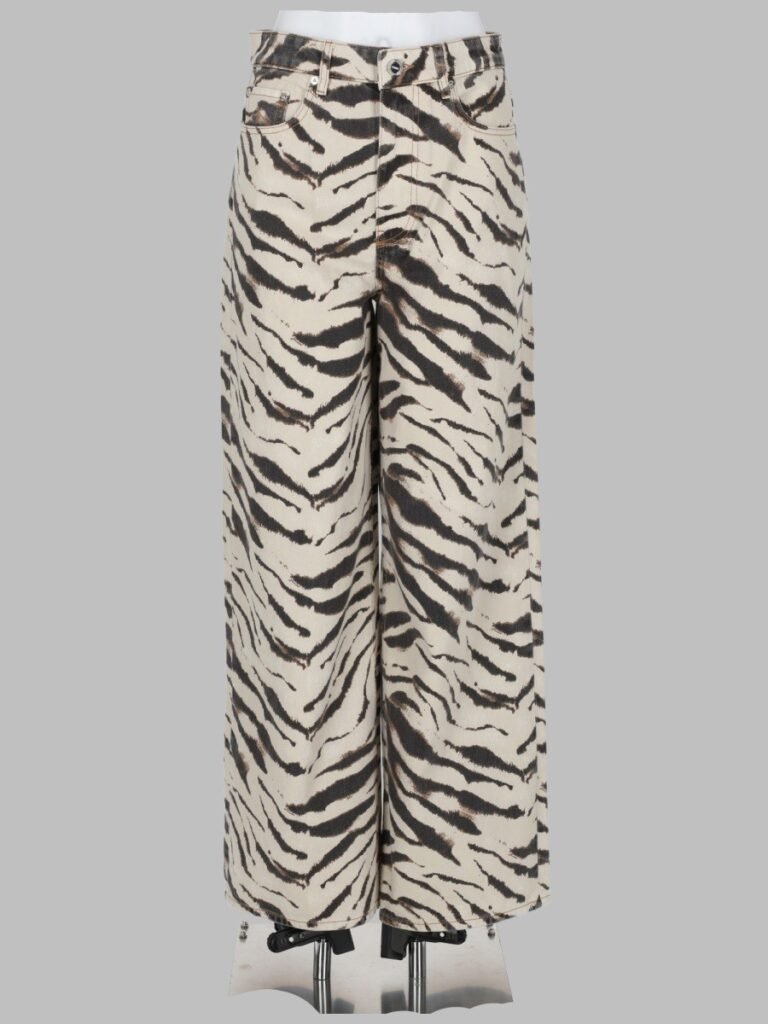 JEANS CON STAMPA ANIMALIER
