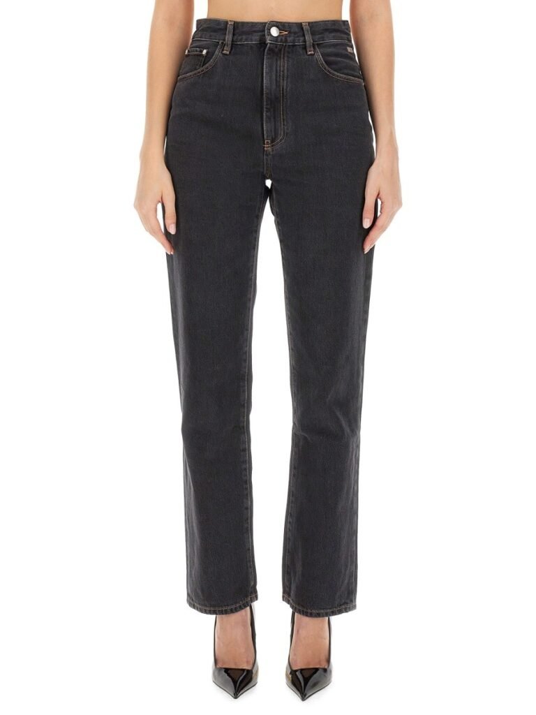 JEANS IN DENIM