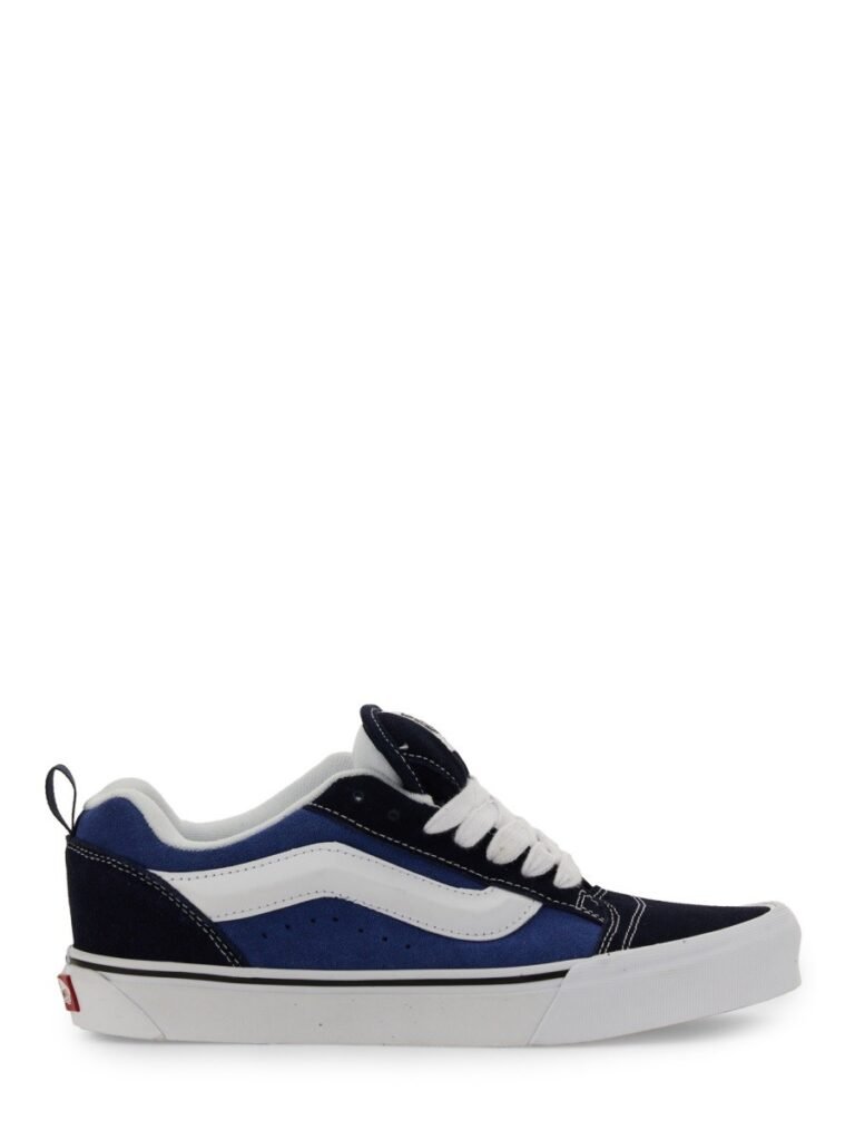 "KNU SKOOL" SNEAKER