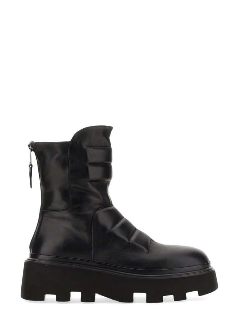 LEATHER BOOT