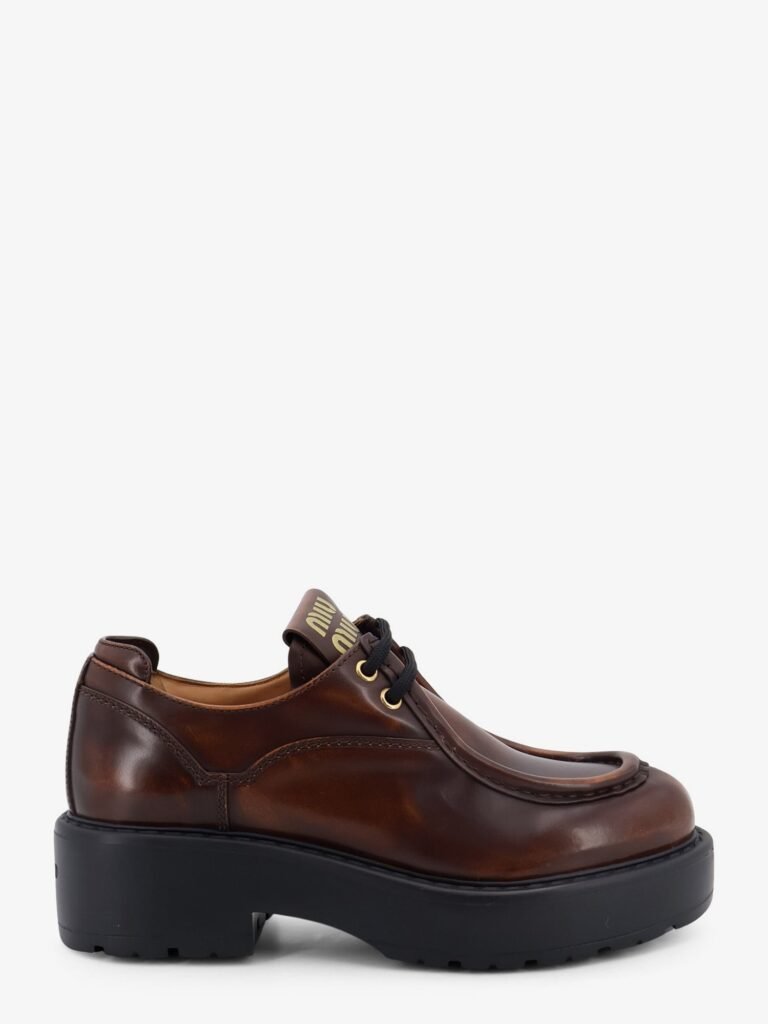 Leather lace-up with front lettering logo