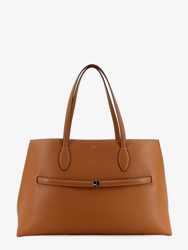 Leather shoulder bag with lettering logo on the front