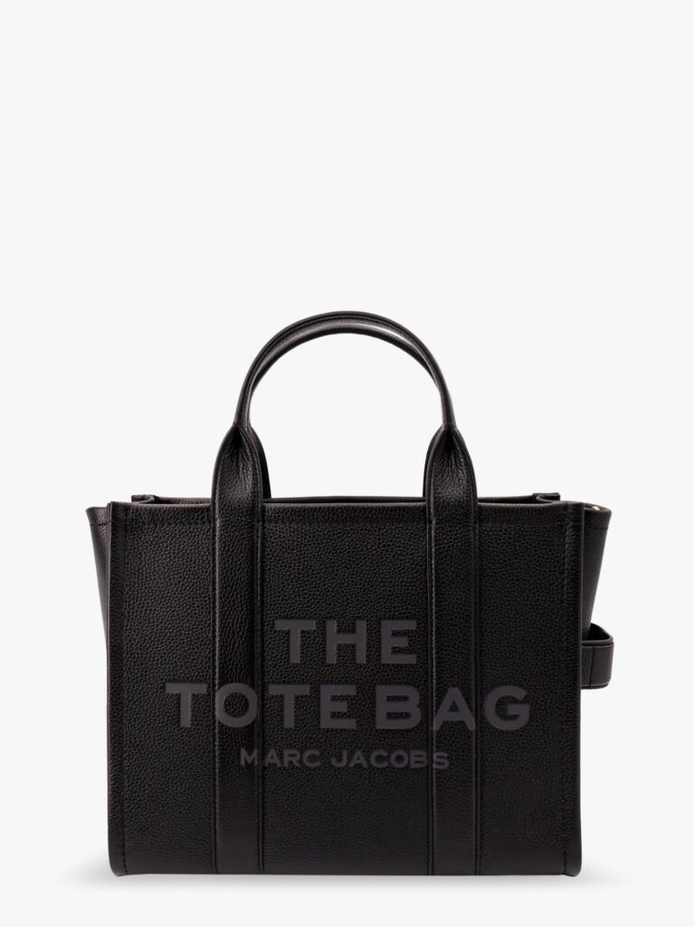 Leather shoulder bag with logo on the front