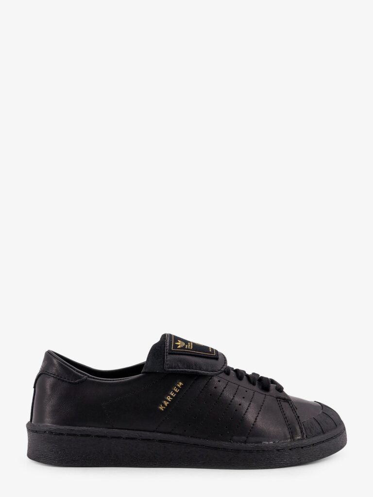 Leather sneakers
