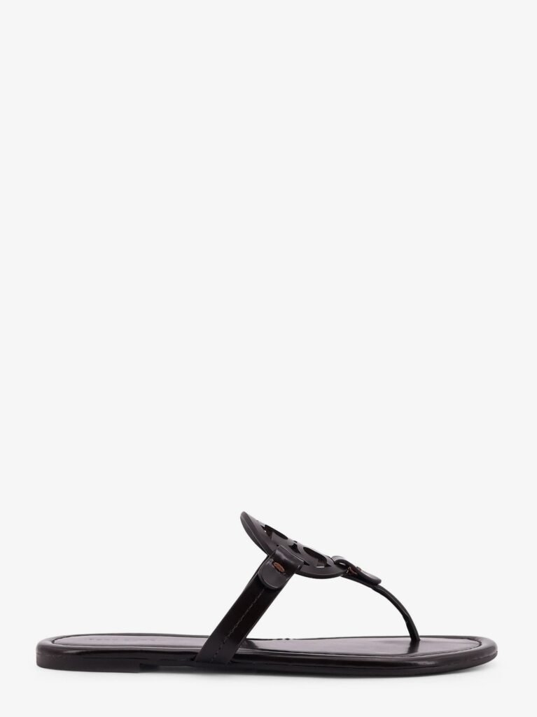 Leather thong sandals
