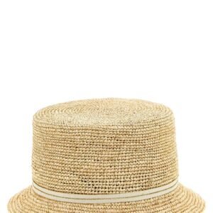 'Lila' hat