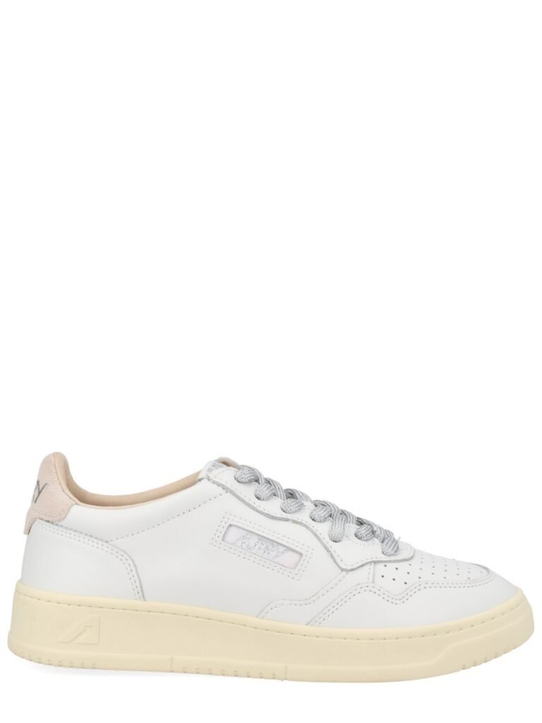 "MEDALIST LOW" SNEAKER