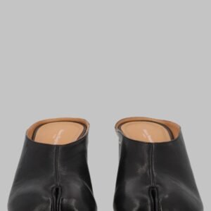 MULE TABI IN PELLE