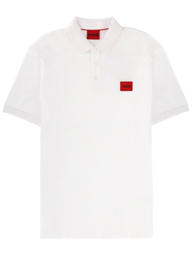 POLO CON PATCH LOGO