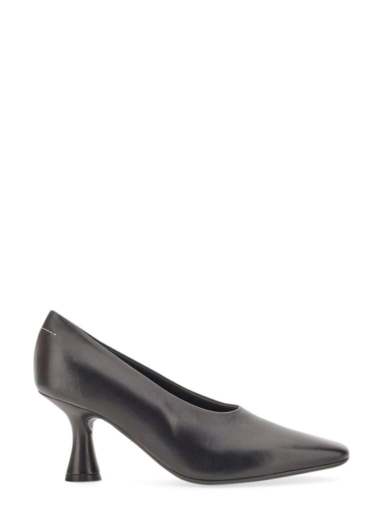 PUMP IN LEATHER