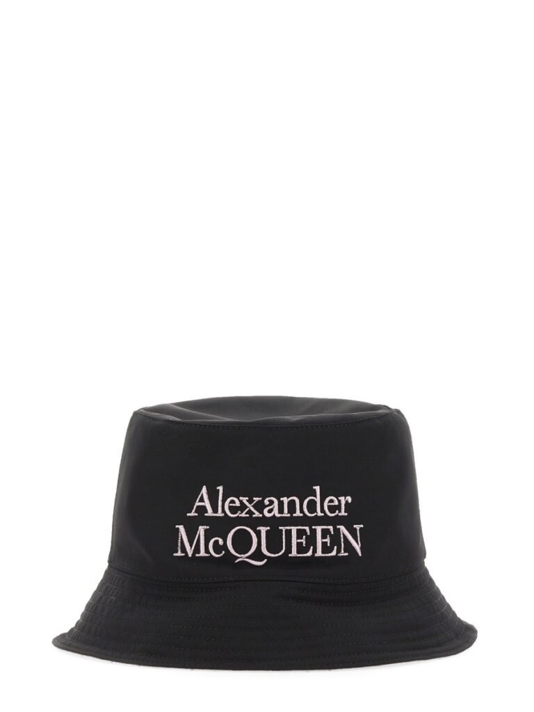REVERSIBLE BUCKET HAT
