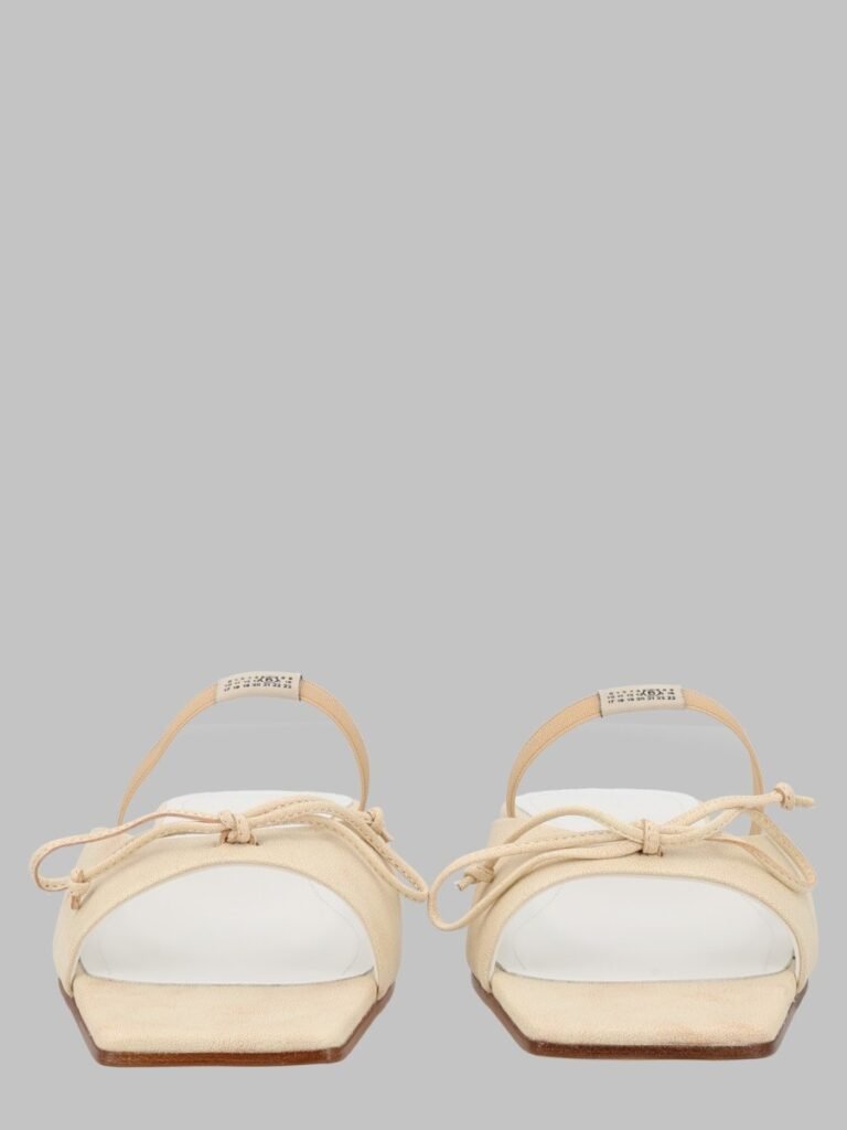 SANDALO SLINGBACK CON DETTAGLIO A FIOCCO