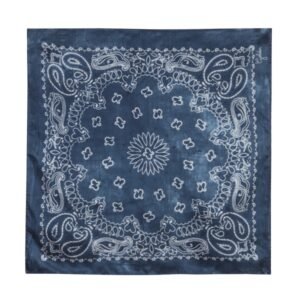 SCARF WITH PAISLEY PATTERN