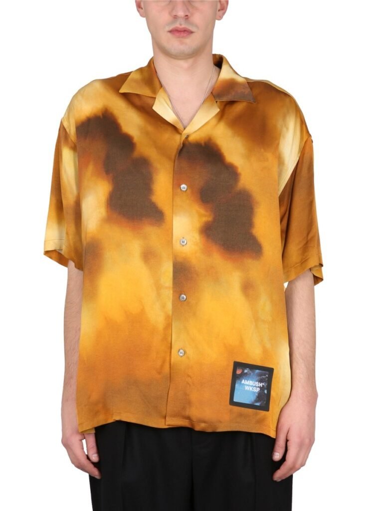 SHIRT WITH LOGO PATCH