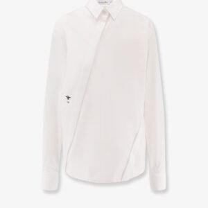 Shirt with oblique closure