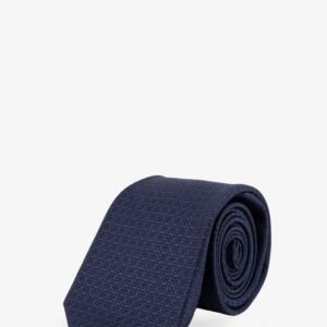 Silk tie