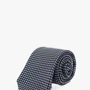 Silk tie