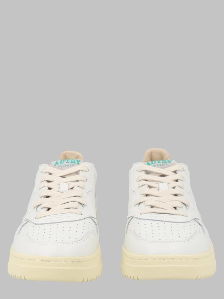 SNEAKER "MEDALIST LOW"