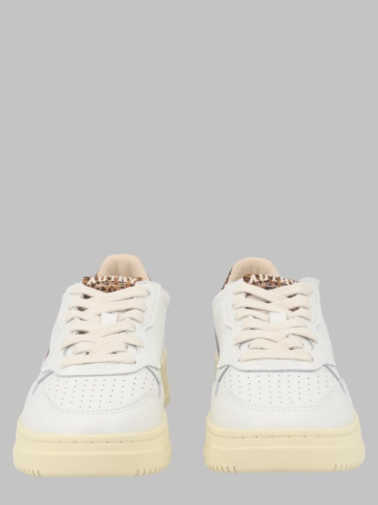 SNEAKER "MEDALIST LOW"