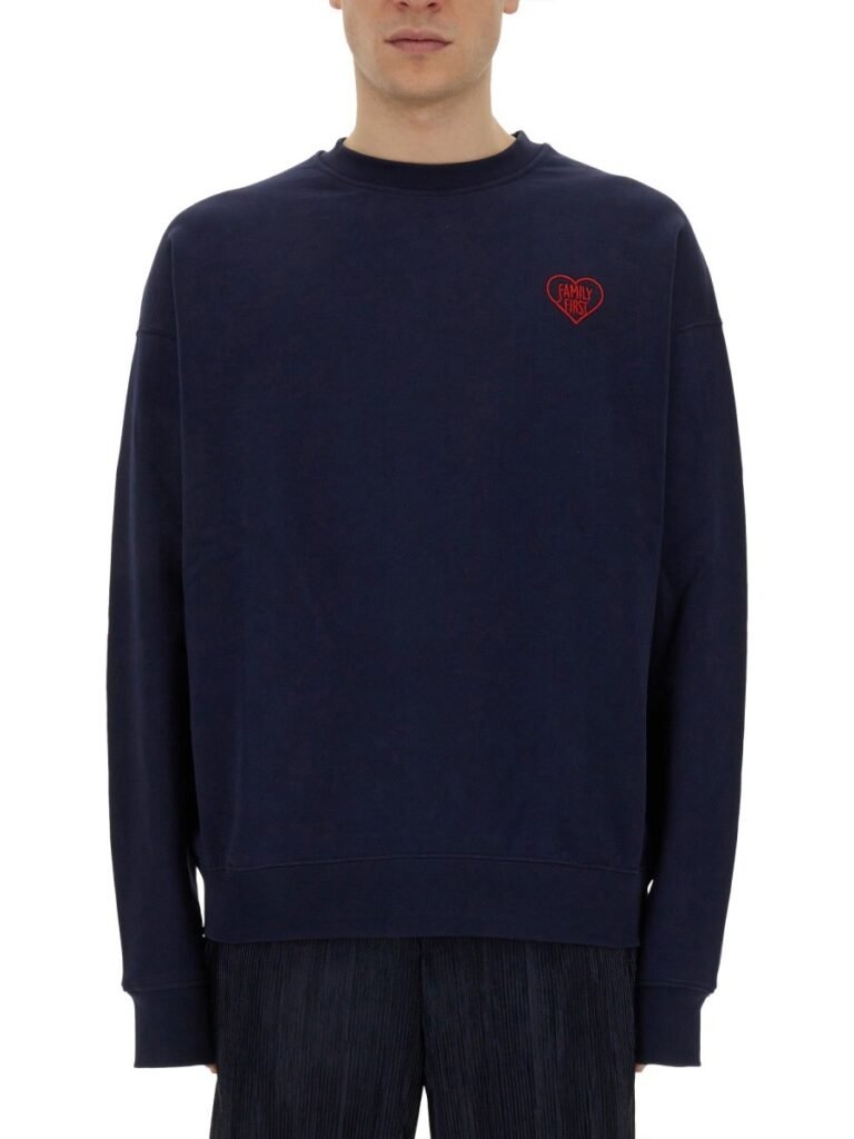 SWEATSHIRT WITH HEART EMBROIDERY