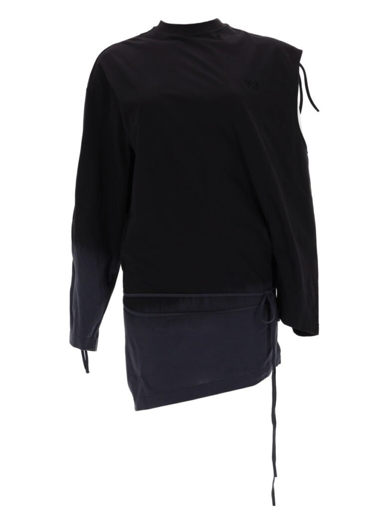 T-SHIRT WITH CUT-OUT DETAIL