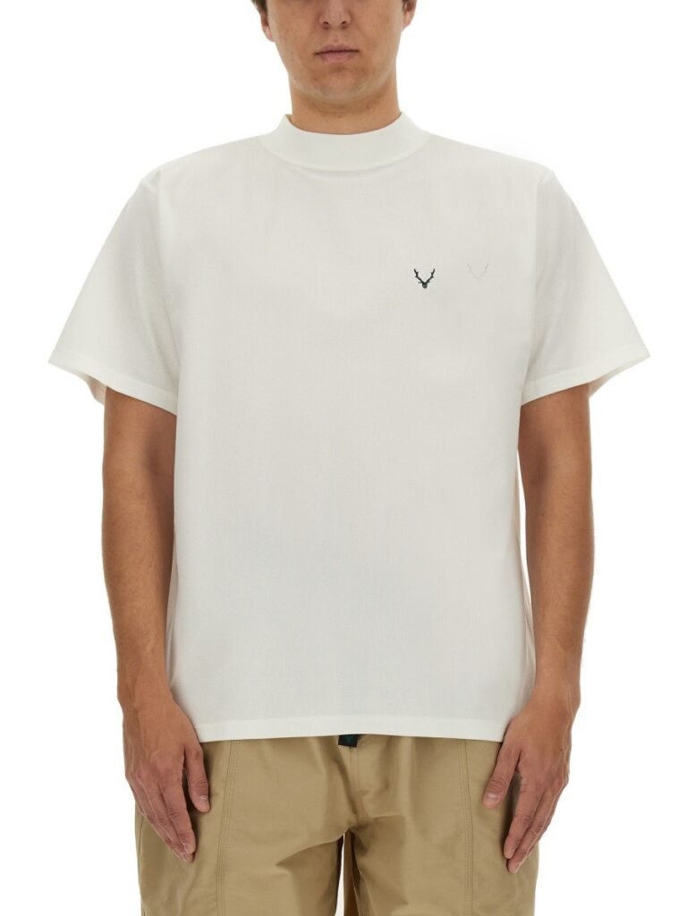 T-SHIRT WITH LOGO