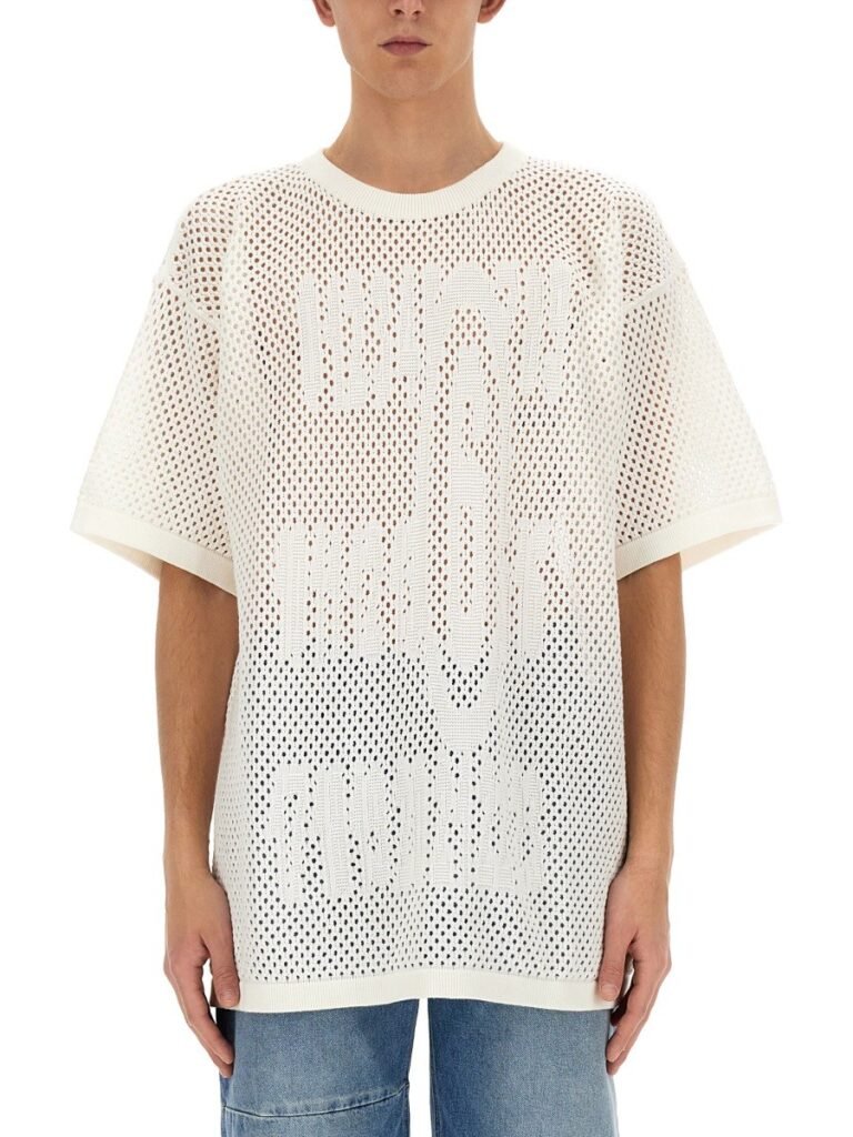T-SHIRT WITH LOGO