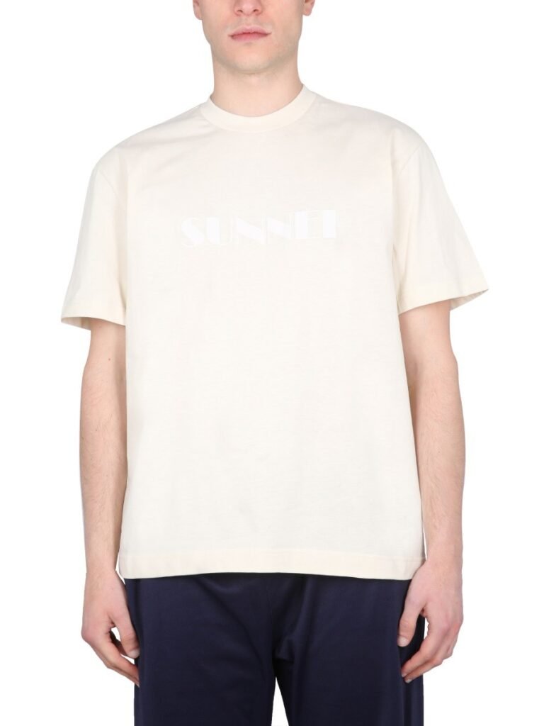 T-SHIRT WITH LOGO