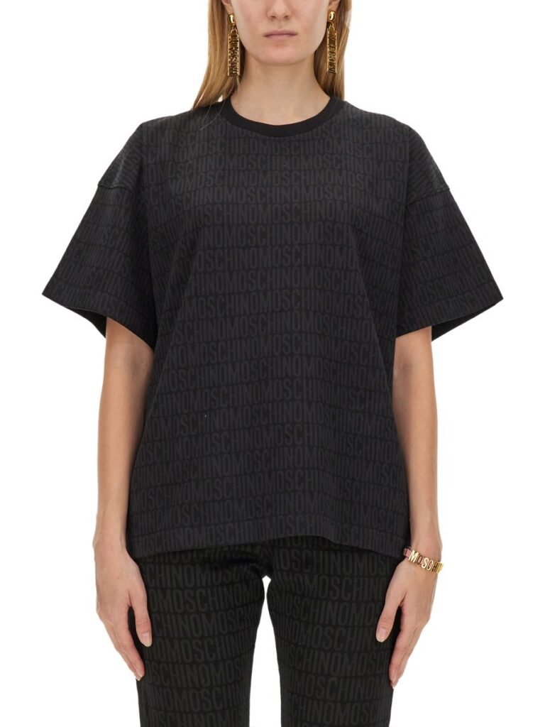 T-SHIRT WITH LOGO