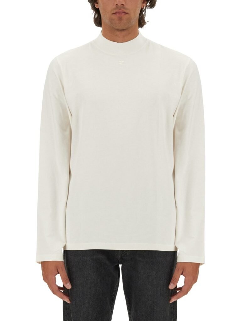 T-SHIRT WITH LOGO