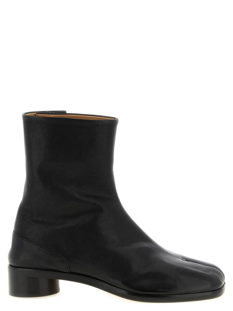 'Tabi' ankle boots
