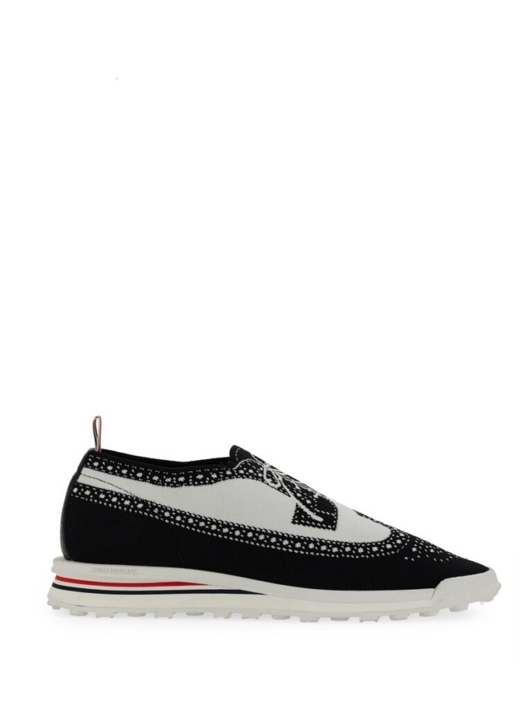 TECH RUNNER SNEAKER
