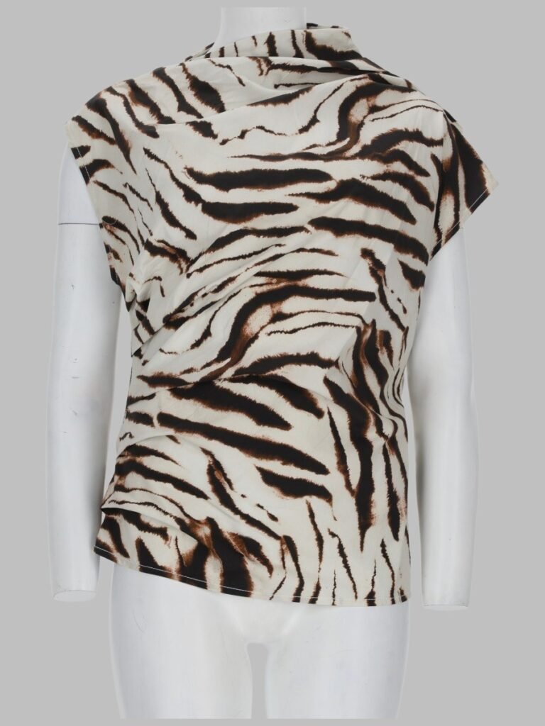 TOP CON STAMPA ANIMALIER