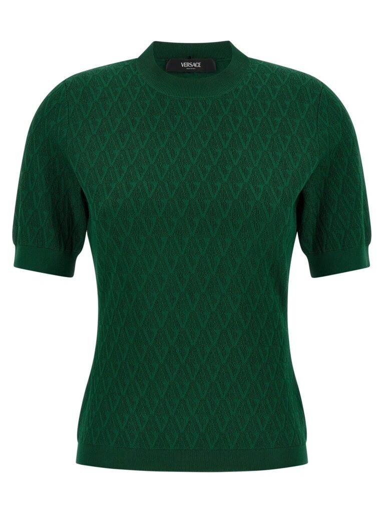V-pattern T-shirt