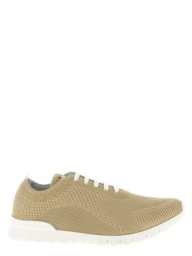 Fits' sneakers
