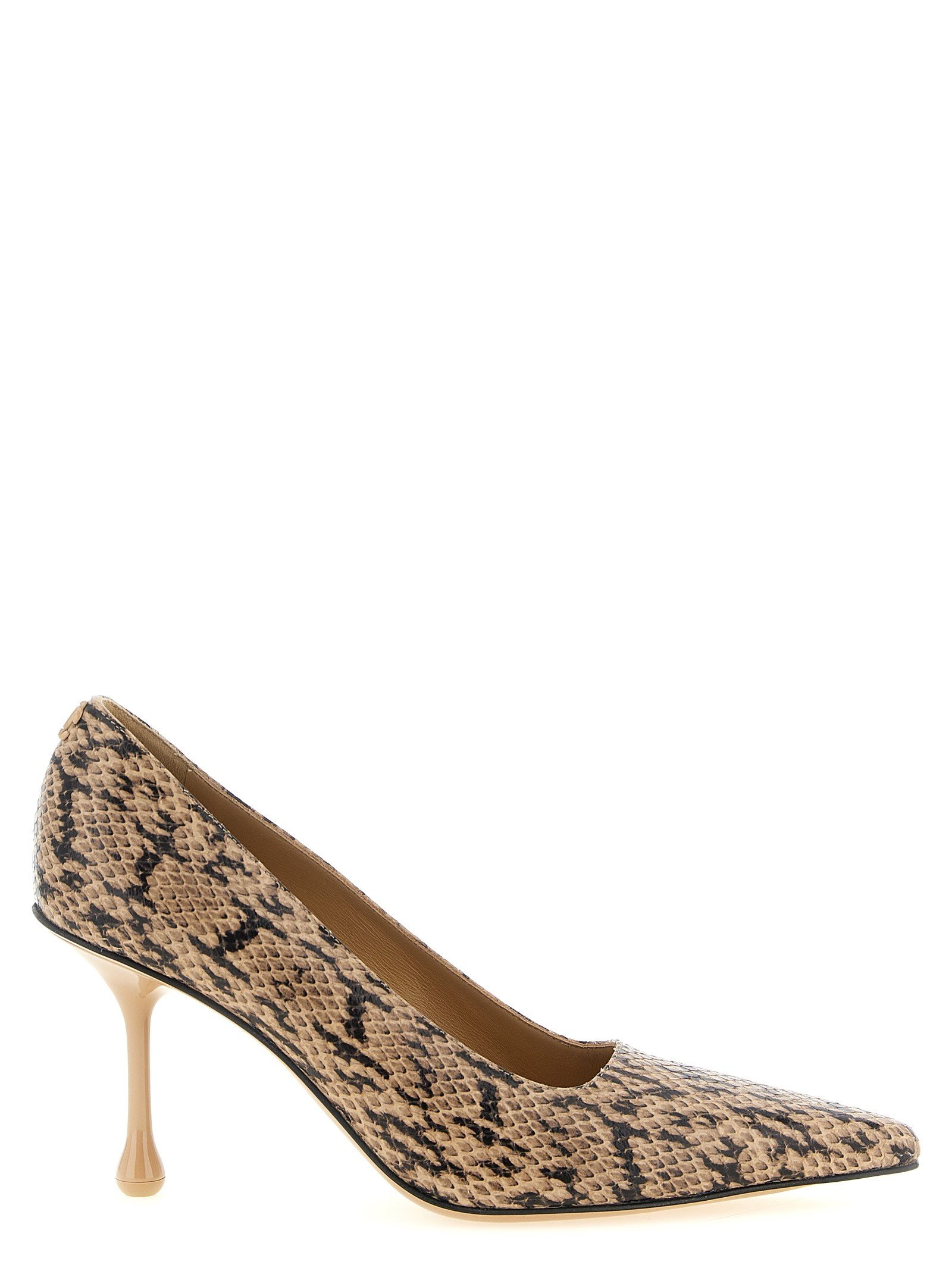 Ixia' pumps