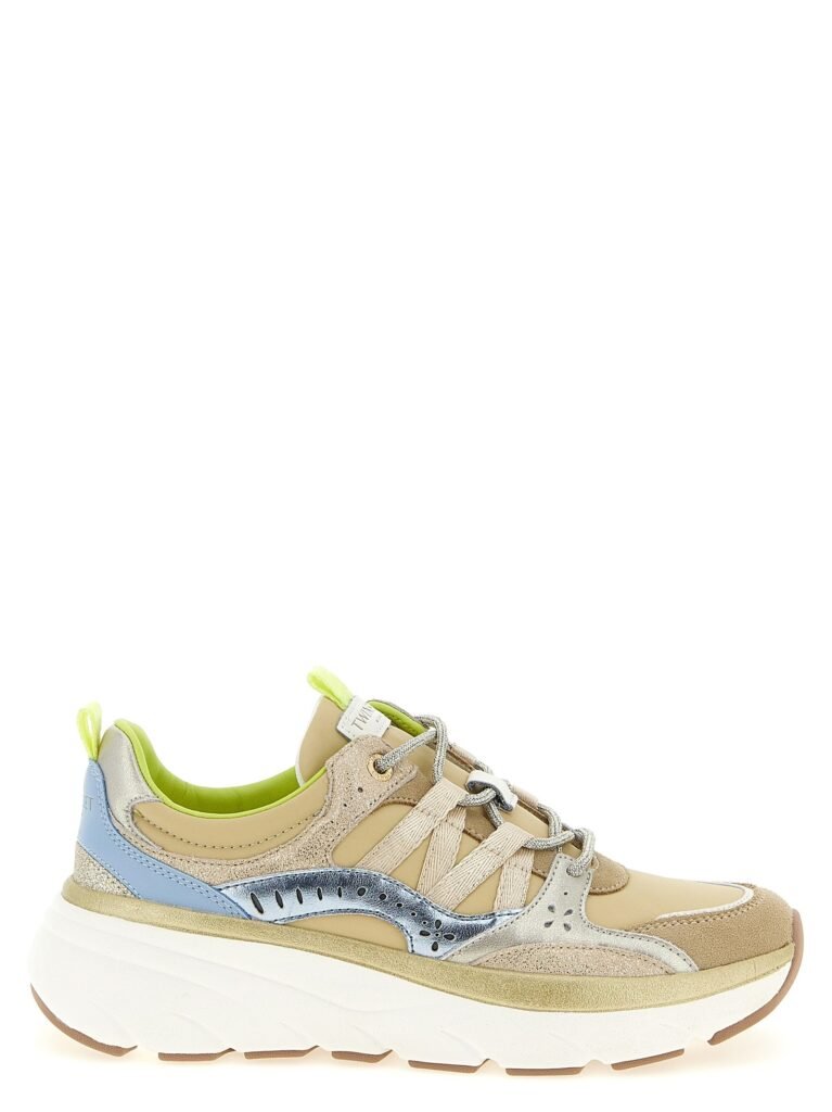 Running' sneakers