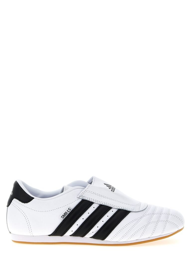 Taekwondo' sneakers