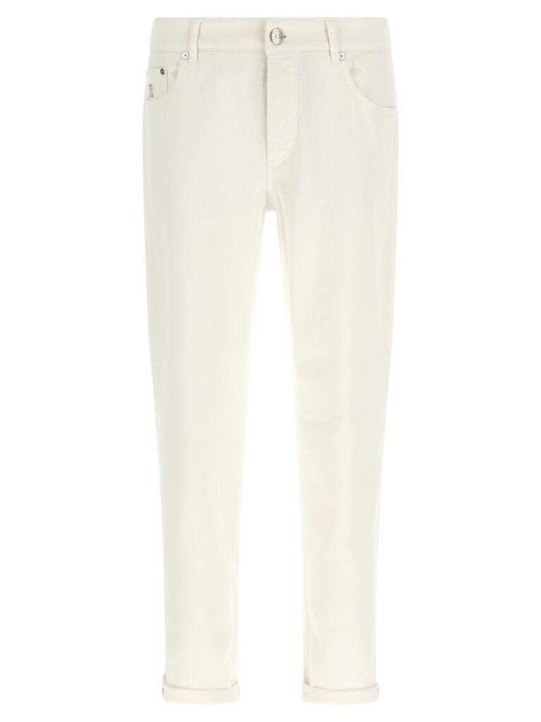 Traditional fit jeans