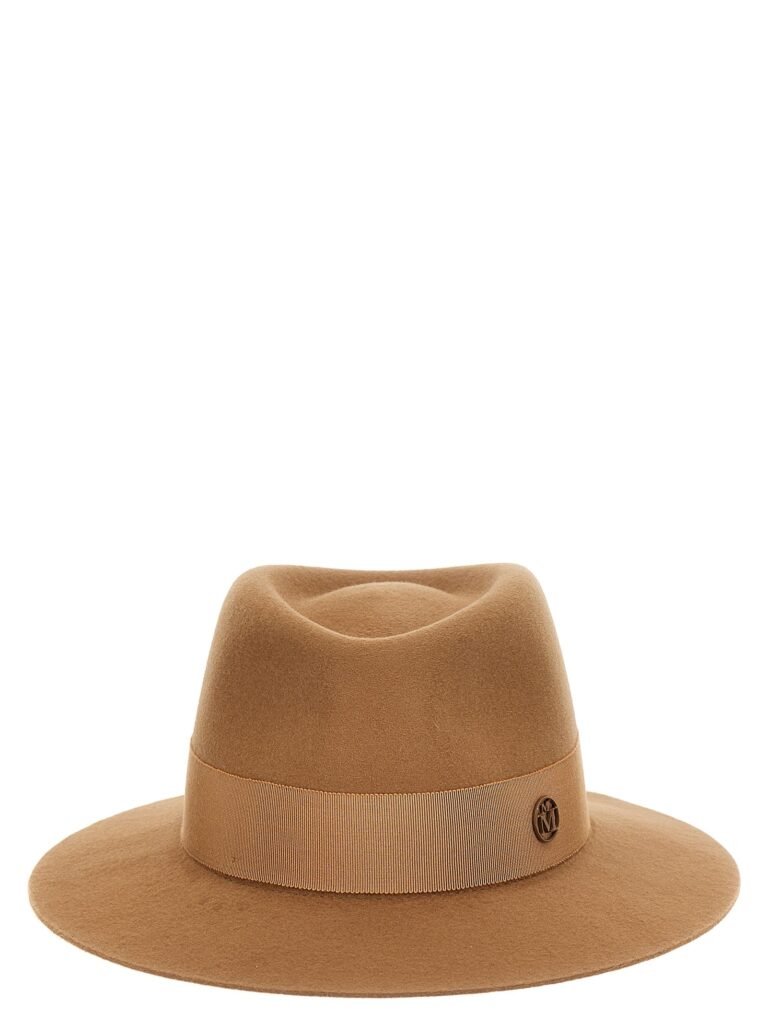 Andre' hat