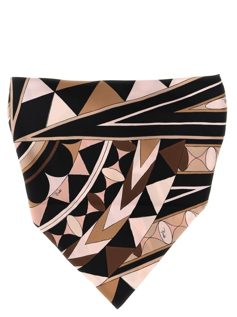 Triangle scarf