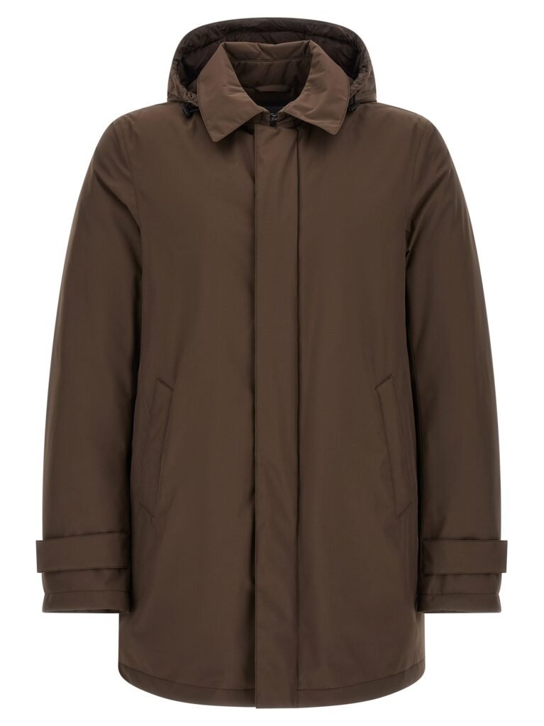 Detachable hood parka